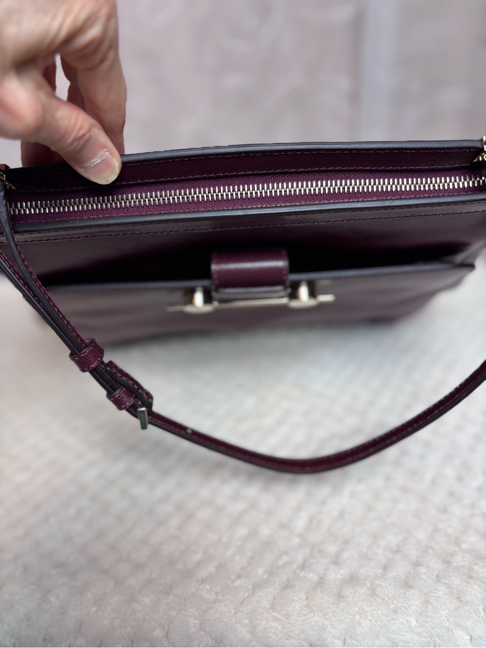 Jason Wu Daphne Smooth Burgundy Leather Luxury Shoulder Bag - Picture 8 of 16
